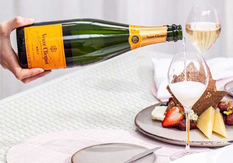 Bottoms Up to Bottomless Brunch at these Five Venues.
