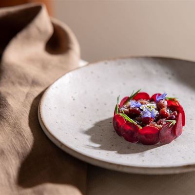 The Peak Restaurant at Spicers Peak Lodge