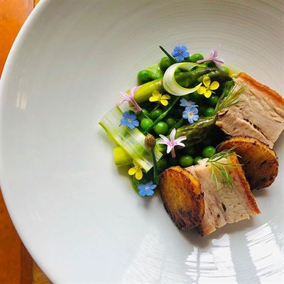 Moke Dining