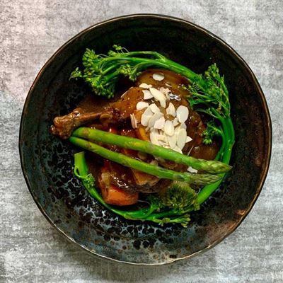 Mezethes Greek Taverna